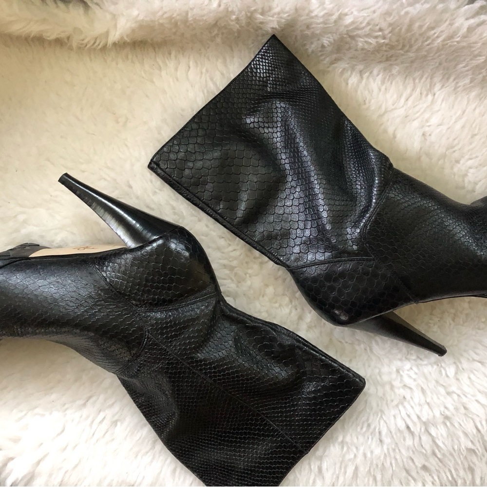 Cole Haan Ranch Pull on Leather Boots - Picture 5 of 6